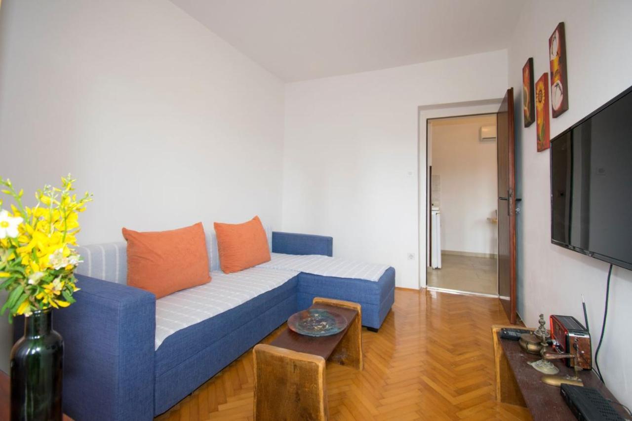 Apartman M In Premantura Exteriör bild